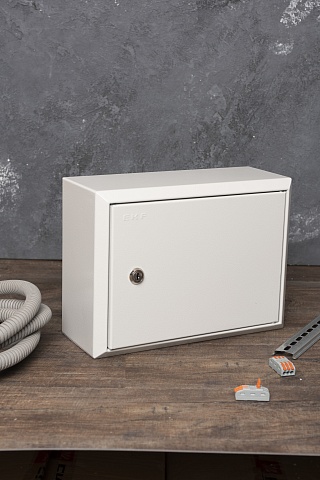 EKF PROxima Щит распред. навесной ЩРН- 9 (220х300х120) IP31