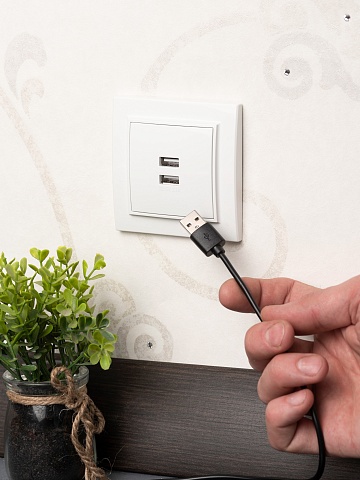 EKF Basic Минск Белый Розетка USB 2-ая, 2,1А, СП