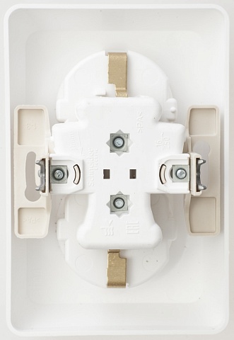 Systeme Electric Этюд Бел Розетка 2-ая с/з без шторок 16А 250B