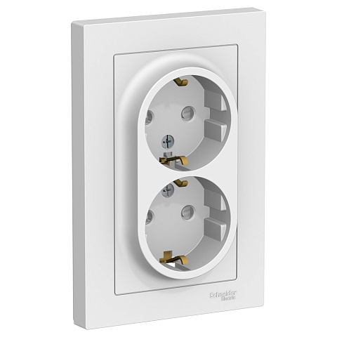 Systeme Electric AtlasDesign Бел Розетка с/з двойная, со шторками, 16А, в сборе