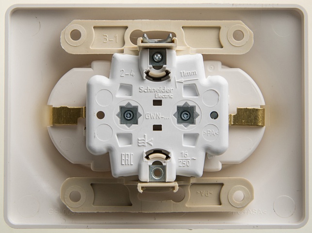 Systeme Electric Glossa Перламутр Розетка 2-ая с/з , 16А (в сборе)