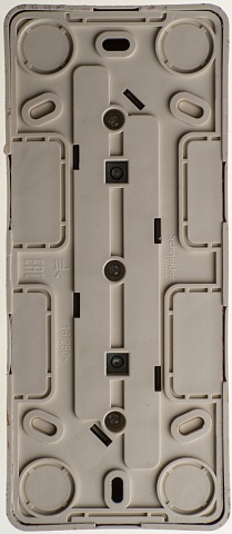 Systeme Electric Этюд наруж Сосна Розетка 3-ая с/з со шторками 16А 250B