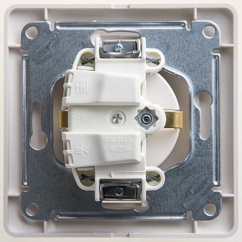 Systeme Electric Glossa Перламутр Розетка с/з со шторками, 16А (в сборе)