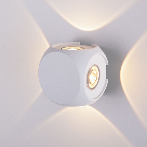 Elektrostandard 1504 TECHNO LED / Светильник садово-парковый со светодиодами CUBE белый