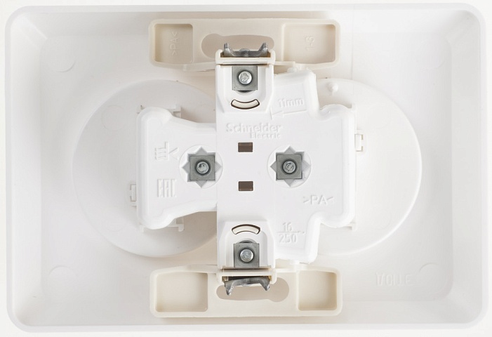 Systeme Electric Этюд Бел Розетка 2-ая б/з со шторками 16А 250B